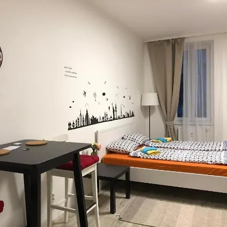 Apartmans For 2 Or 6 Peoples 12 Min By Walk From The Center Apartamento *