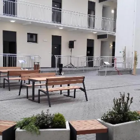 Apartmans For 2 Or 6 Peoples 12 Min By Walk From The Center Apartment *