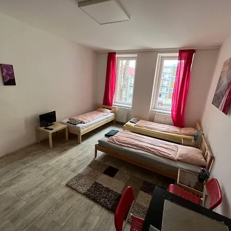 Apartament Apartmans For 2 Or 6 Peoples 12 Min By Walk From The Center Brno