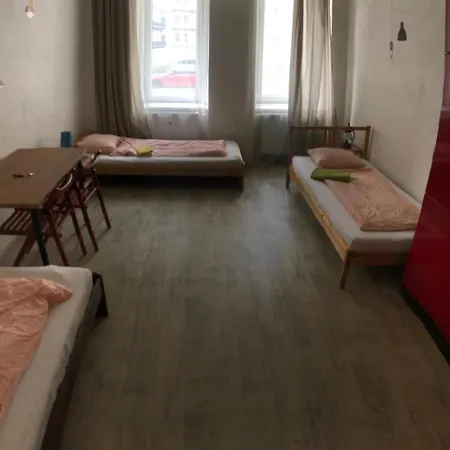 Apartmans For 2 Or 6 Peoples 12 Min By Walk From The Center * Brno
